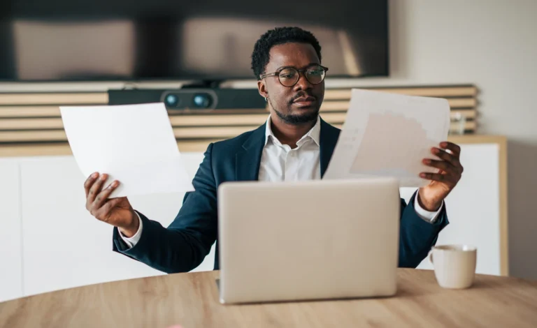 Agent comparing short-term medical and fixed indemnity plans for a client